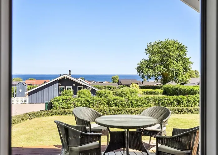 Hoghni - 300m From The Sea By Interhome